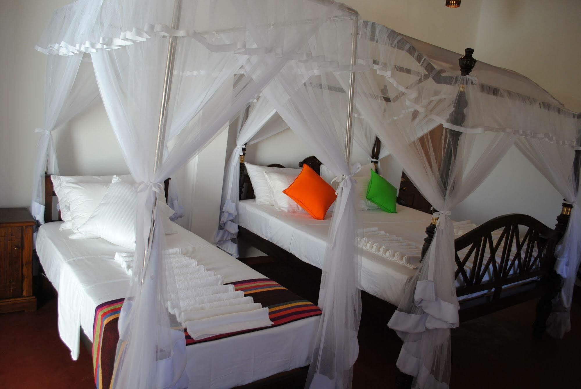 Bed & Breakfast Miura Dutch Edge Negombo